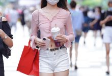 都市丽人漂亮的白色热裤小姐姐【35P-410MB】-美图岛