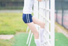 长腿美女白嫩诱人校园写真图片-美图岛