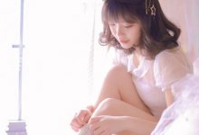 蕾丝美女性感白丝袜美腿写真图片-美图岛