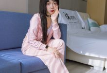 [BoBoSocks袜啵啵]NO.141 周周-运动鞋、白棉袜、裸足[140P+1V／5.57GB]-美图岛