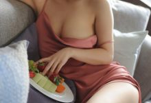高桥凛写真集「Iカップ美女と、スイートルームで。VOL.1」-美图岛