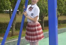 初夏女神 NO.099 双双 大红JK套[130P+1V／4.98GB]-美图岛