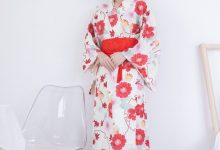 物恋传媒 No.2385 菜菜-木屐、短白丝、裸足、和服浴衣、裸足[241P-1V-4.67G]-美图岛